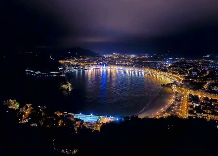 Larraitz Apartment *